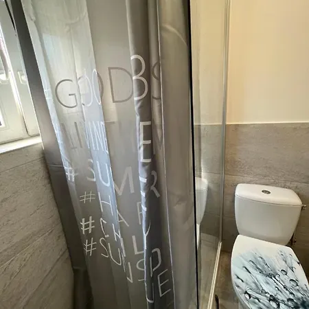 Alt Ap شقة وبرتال